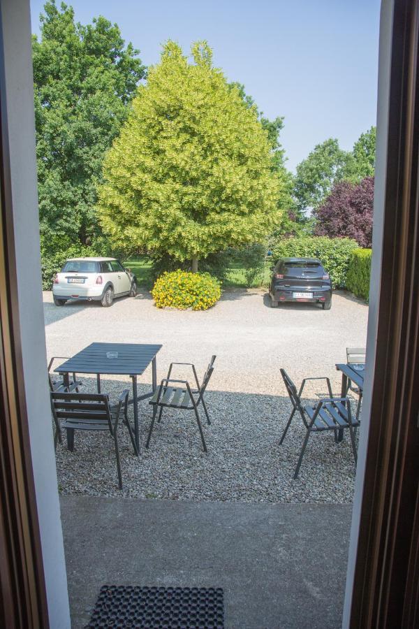 Agriturismo Il Brugnolo Скандиано Экстерьер фото