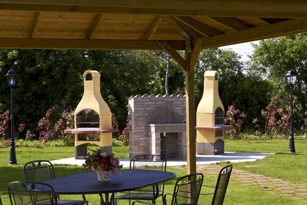 Agriturismo Il Brugnolo Скандиано Экстерьер фото