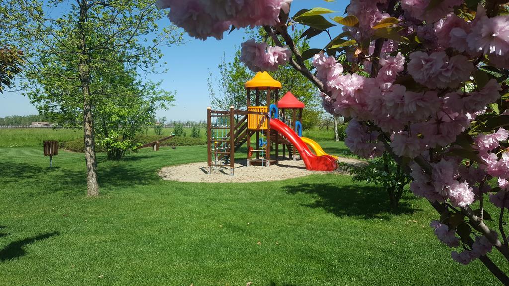 Agriturismo Il Brugnolo Скандиано Экстерьер фото